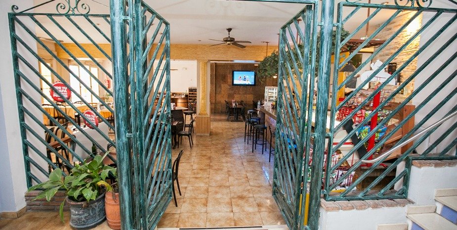 Hostal La Ermita Nerja | Restaurant